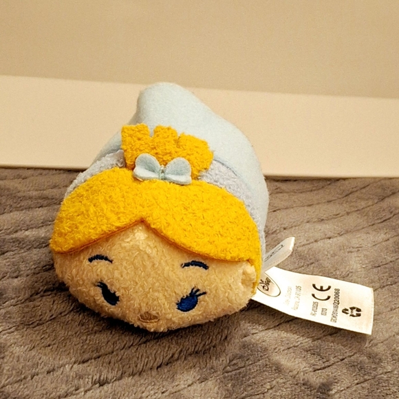 Disney Tsum Tsum Peter Pan Wendy mini plush 3.5 " - Picture 9 of 13